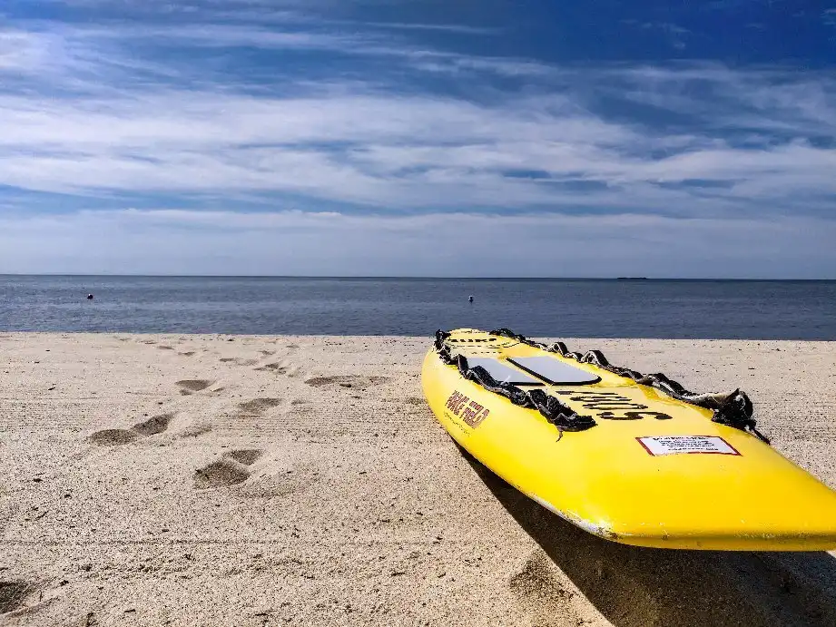 Hotels near West Dennis Beach