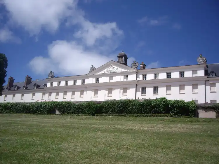 Các khách sạn gần Parc des Combes
