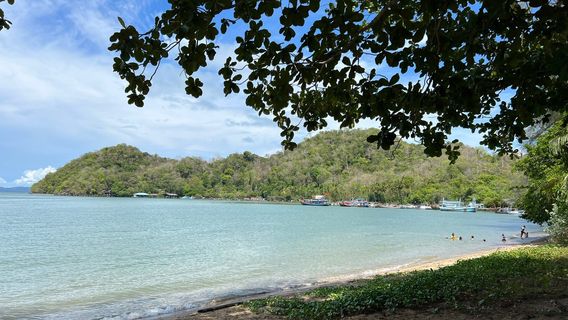 Mu Ko Phetra National Park