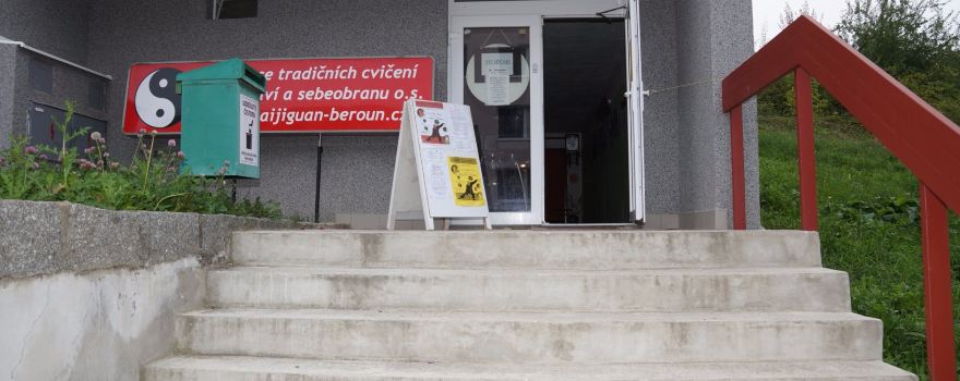 Kraluv Dvur u Berouna