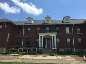Edinburgh Manor
