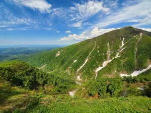 鳥海山 五合目鉾立『象潟口』