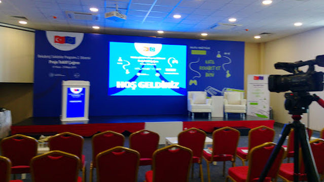 Sağdinçler Halı Saha