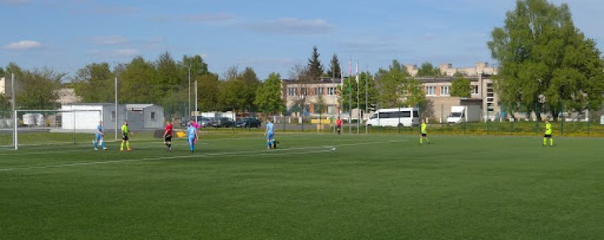 Futbol'noye Pole