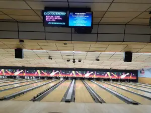 DeLuna Lanes