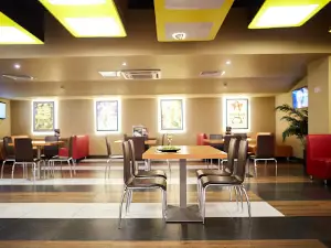 Mirage Cinema