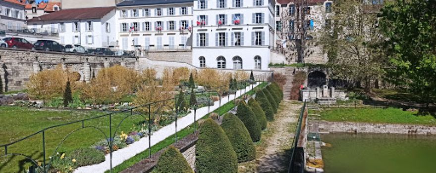 La Mairie et son parc