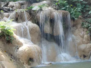 Peang Din Waterfall