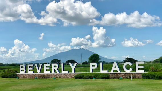 Beverly Place Golf Club