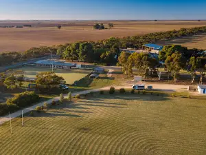 Geranium Free Caravan Park/Campground