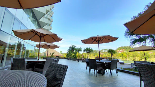 Padang Golf Sukajadi