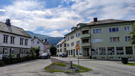 Brun og blid Langevåg