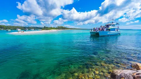 JERVIS BAY WILD CRUISES attraction in Huskisson