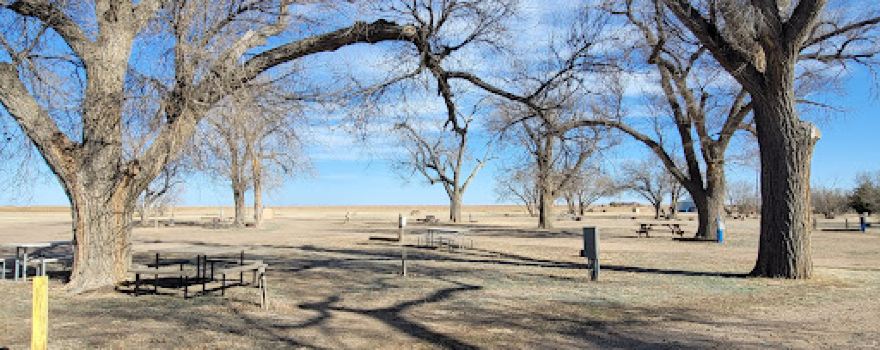 Mapes Lakeview RV Campground Bait and Grocery