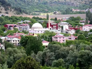 Kamışlı merkez camii