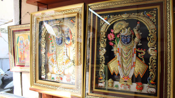 Mukund Arts - Best ShriNathji Painting Shop, Hand Painting Shop, Pichwai Work, Artist Shop