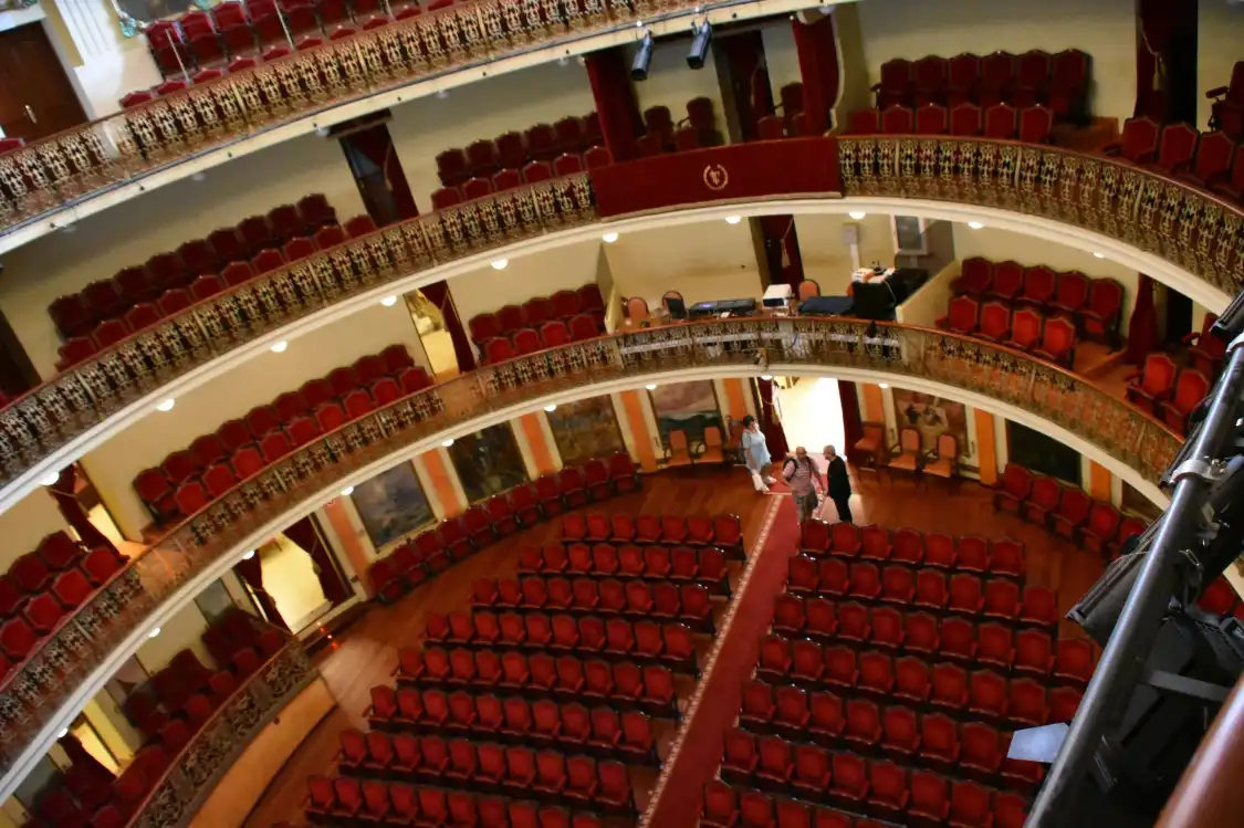 Teatro Leal 주변 호텔