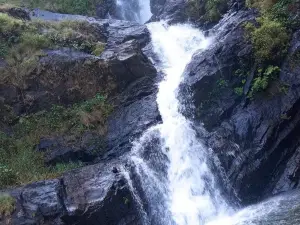 Iruppu Falls