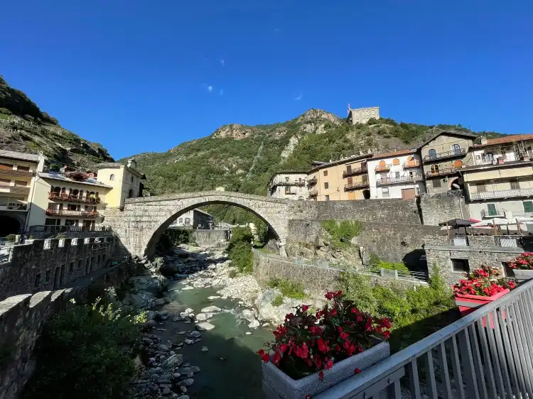 Hotels in Pont-Saint-Martin