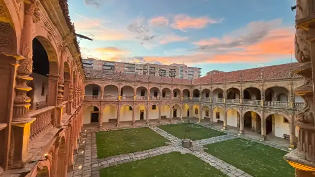 鄰近Colegio Mayor Arzobispo Fonseca (Archbishop Fonseca College)的酒店