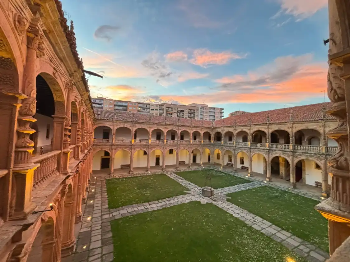 Hotels near Archbishop Fonseca College