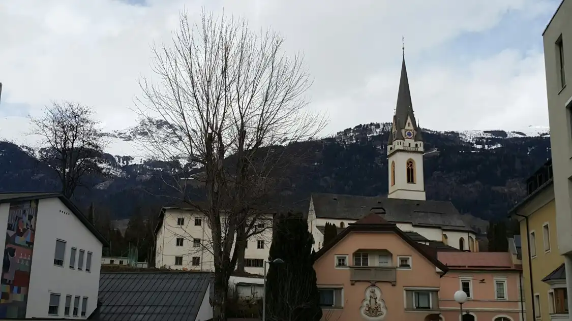 Hotels near Parish church of St. Andrew
