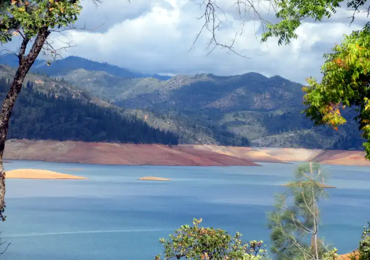 Hotels in Shasta Lake