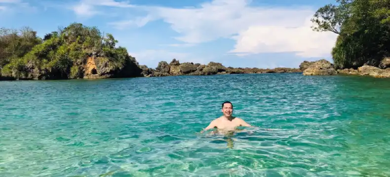 Khách sạn Reddoorz tại Guimaras