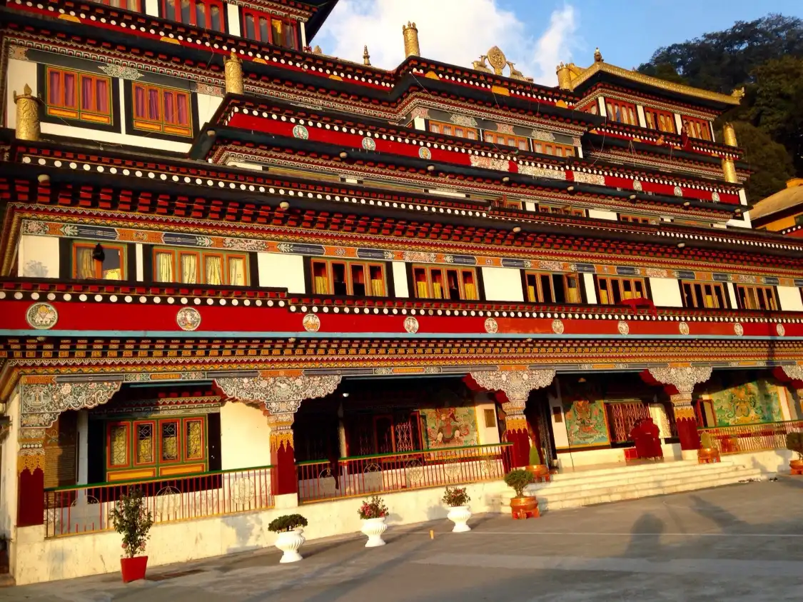 Hotels near Dali Monastery