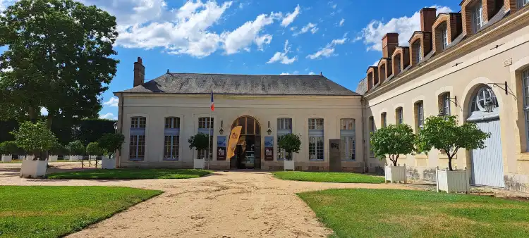 Hôtels à : Châteauneuf-sur-Loire