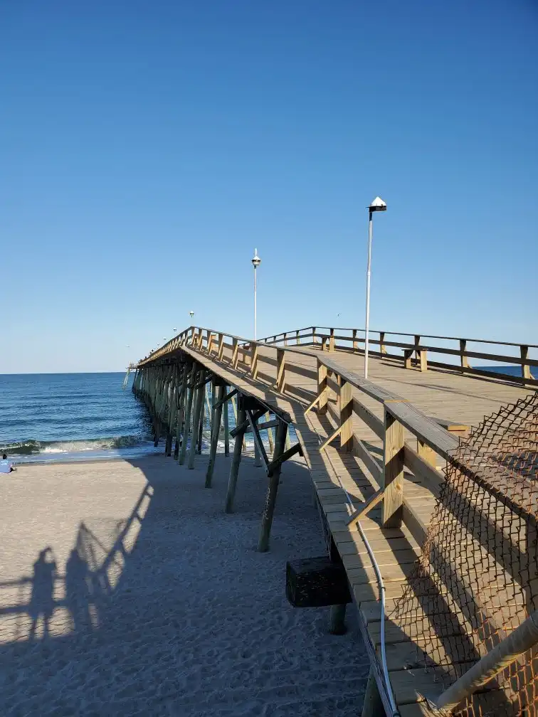 Carolina Beach Fishing Pier附近的飯店