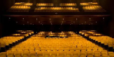 Theatre des Deux Rives