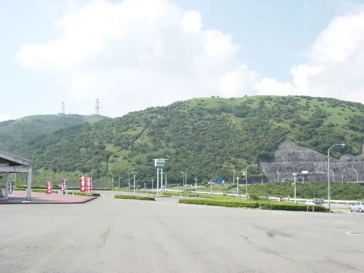 Hotels near Tsubaki Line