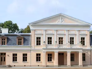 Žagarė Manor