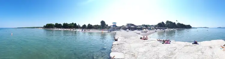 Hotels near Fazana