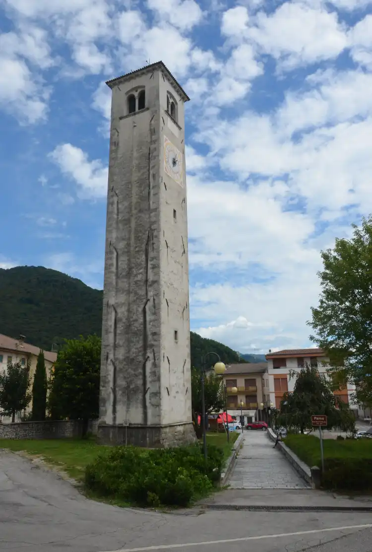 Hotels in Miane