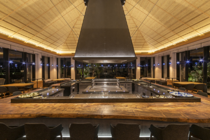 シラカチ　炉端