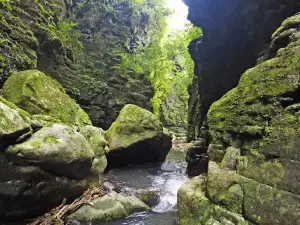 Cascata Queda Livre