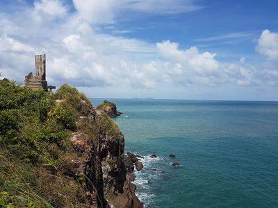 Lighthouse Koh Lanta, waterfall Bay