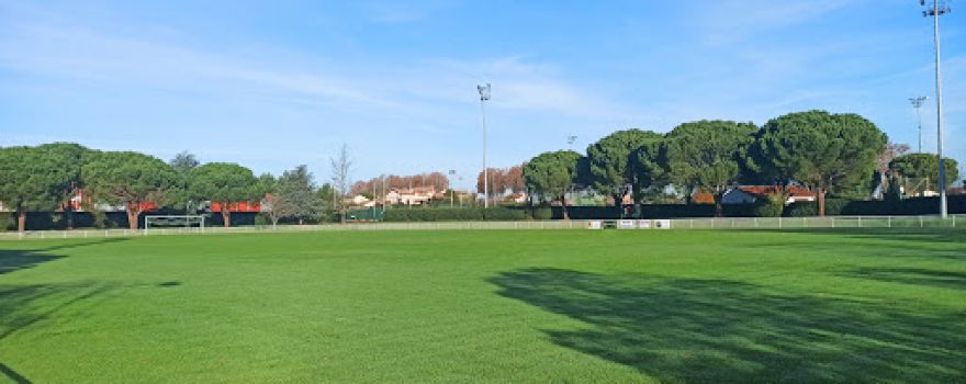 AOC football and tenis