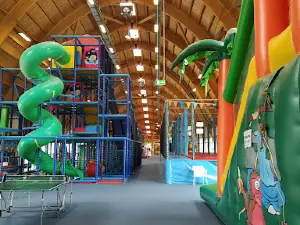 Wal - indoor playground