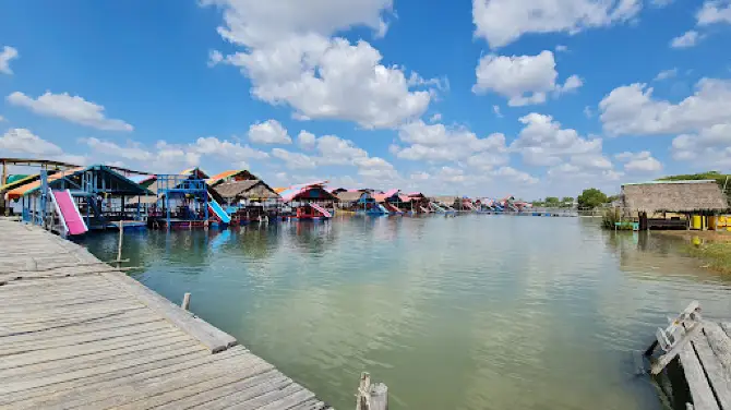 ทะเลสาบทุ่งกุลา