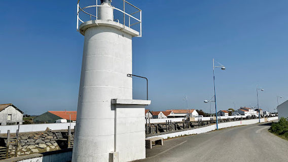 Feu du port des Brochets