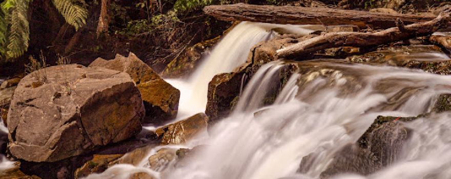 Snob Creek Falls