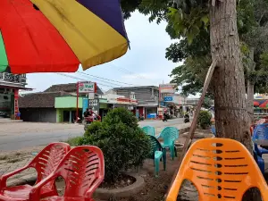 Village Field Sidowaluyo
