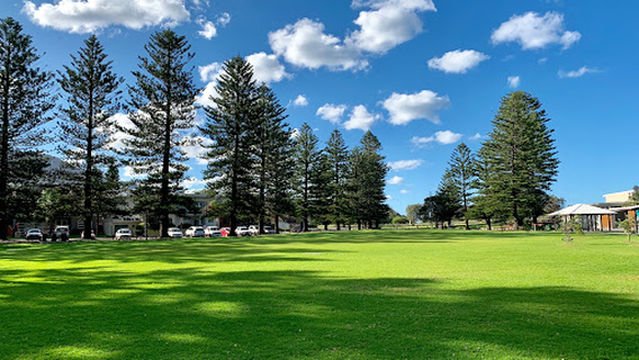 Thirroul Beach Reserve