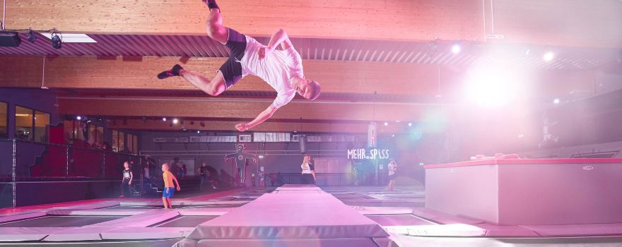 SPRUNG RAUM Trampolinpark Hamburg