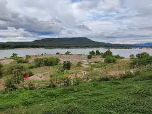 Two-Color River View Point
