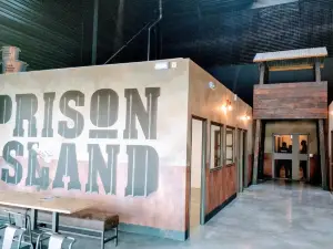 PRISON ISLAND - Lille Lesquin