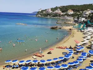 Quercetano Bay